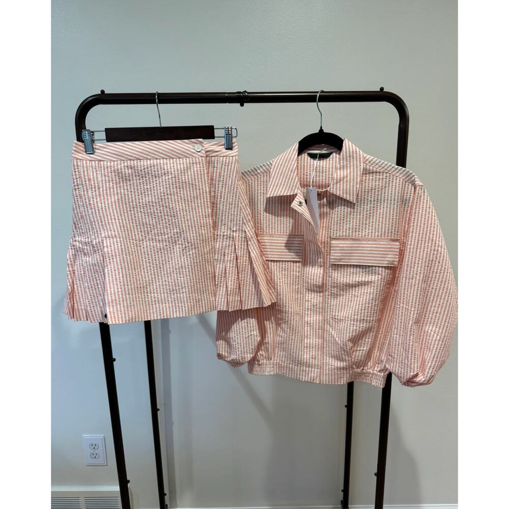 Lacoste Set - Striped Seersucker Jacket with Seersucker Wrap Skirt size 36 US 4 - Picture 3 of 12